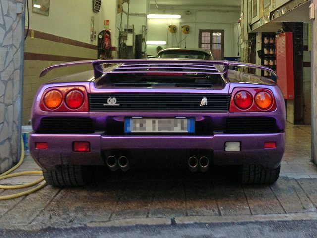 Lamborghini Diablo (Violette)